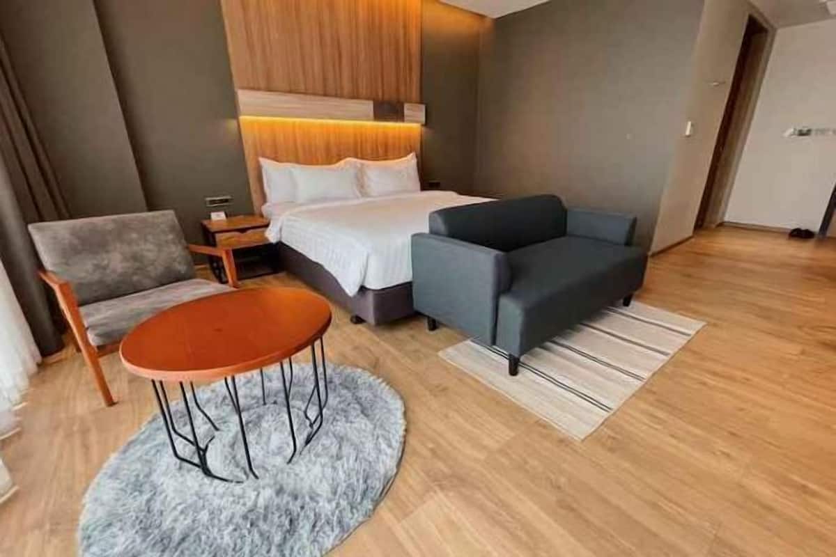 In-room safe, desk, laptop workspace, blackout curtains