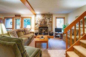 Fireplace, DVD player