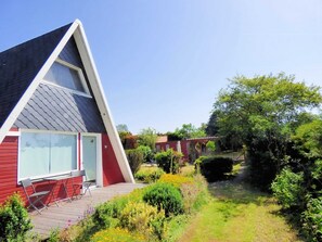 Unclassified image, 2 of 47, button