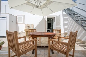 Outdoor dining - Villa Fenix, Torre Lapillo beach (TL82) (Porto Cesareo)