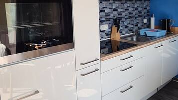 Kühlschrank, Ofen, Geschirrspüler