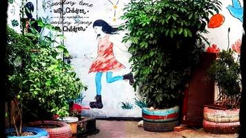 Enceinte de lâhĂ©bergement