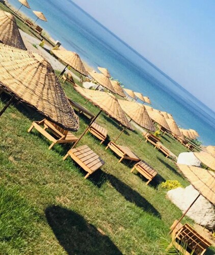 Sukha Inn Otel & Beach
