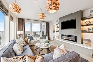 TV, DVD player, offices - Gulf Front Paradise w/Panoramic Views | Pool & Beach Moments Away | 4 Bikes (Seacrest Beach West)