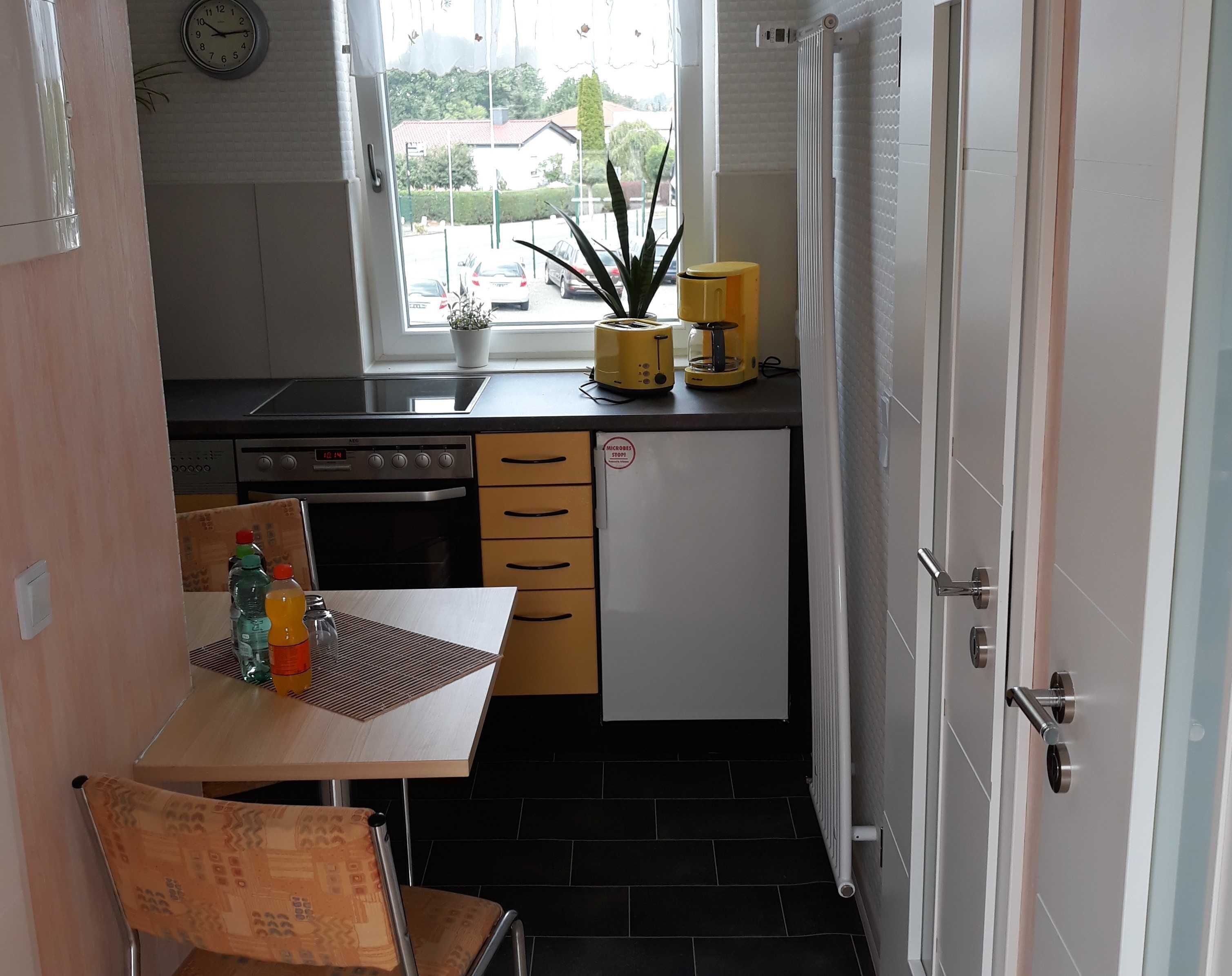 冰箱、微波炉、烤箱、洗碗机