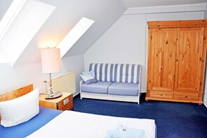 2 bedrooms, travel cot, WiFi, bed sheets - 20 2-room holiday apartment new - apartments on Mönchgut! (Mönchgut)