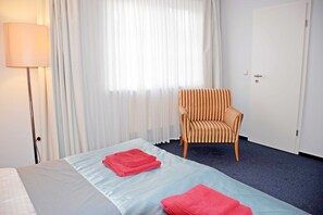 2 chambres, lit parapluie, Wi-Fi, draps fournis