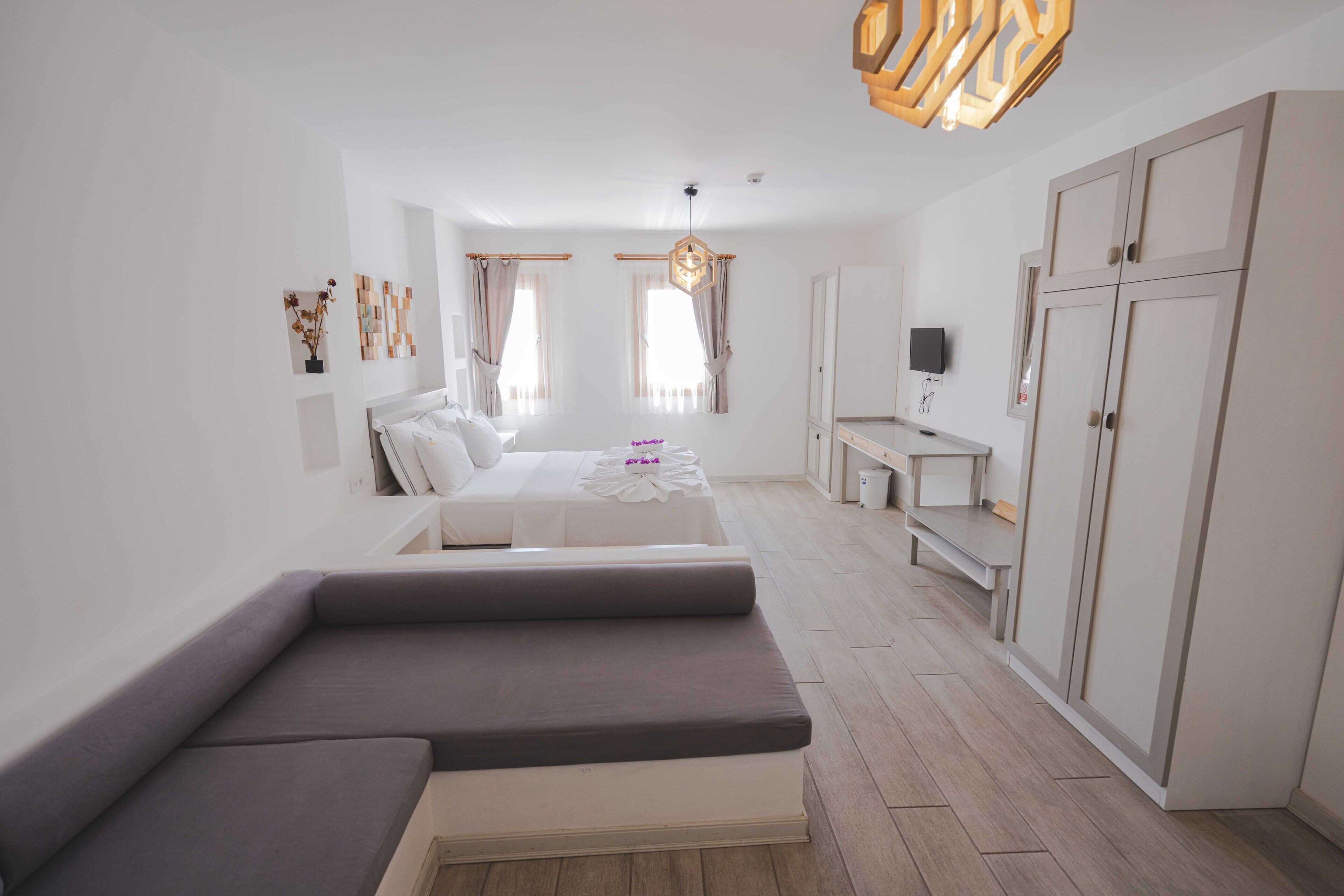 deluxe double room | free wifi