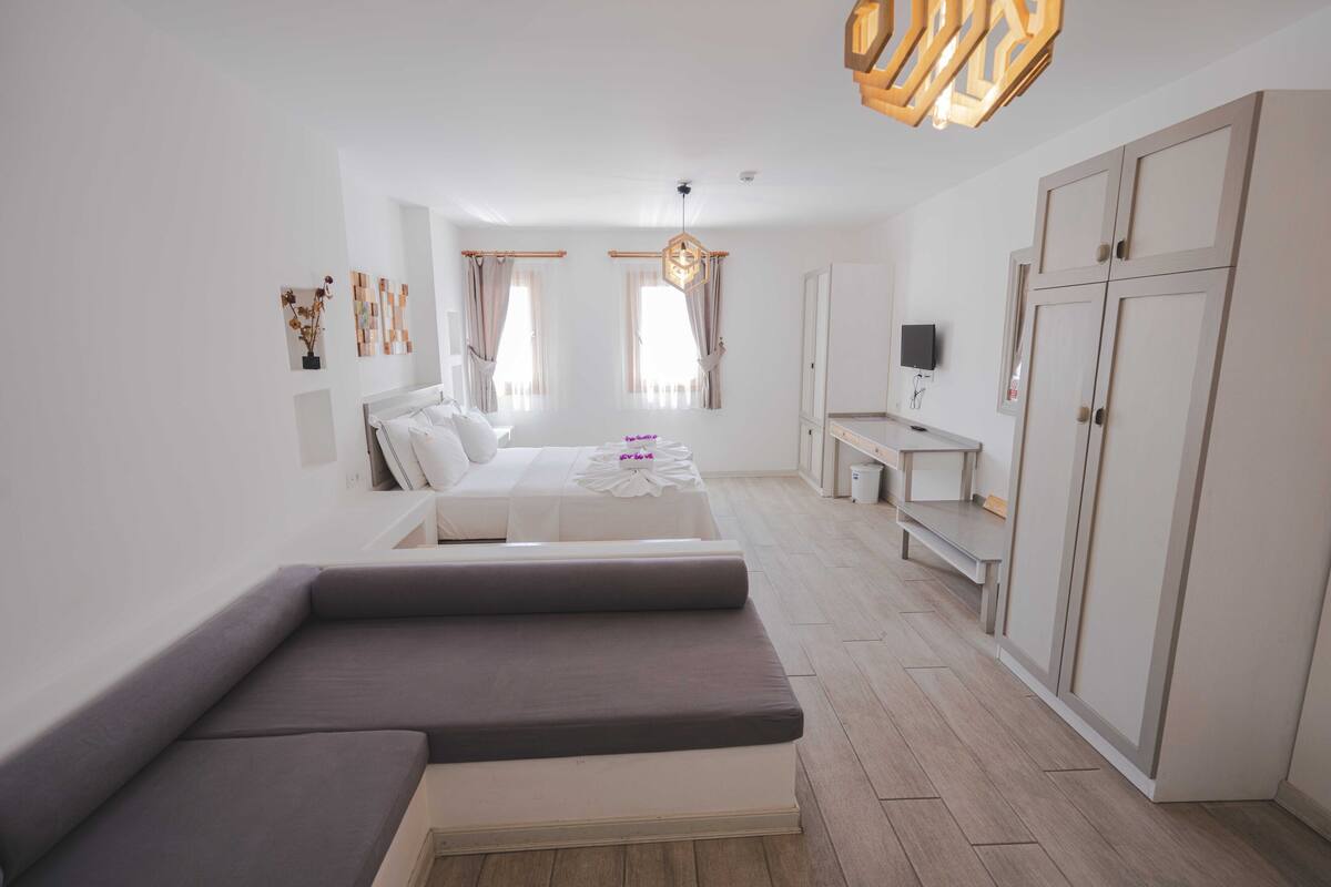 deluxe double room | free wifi