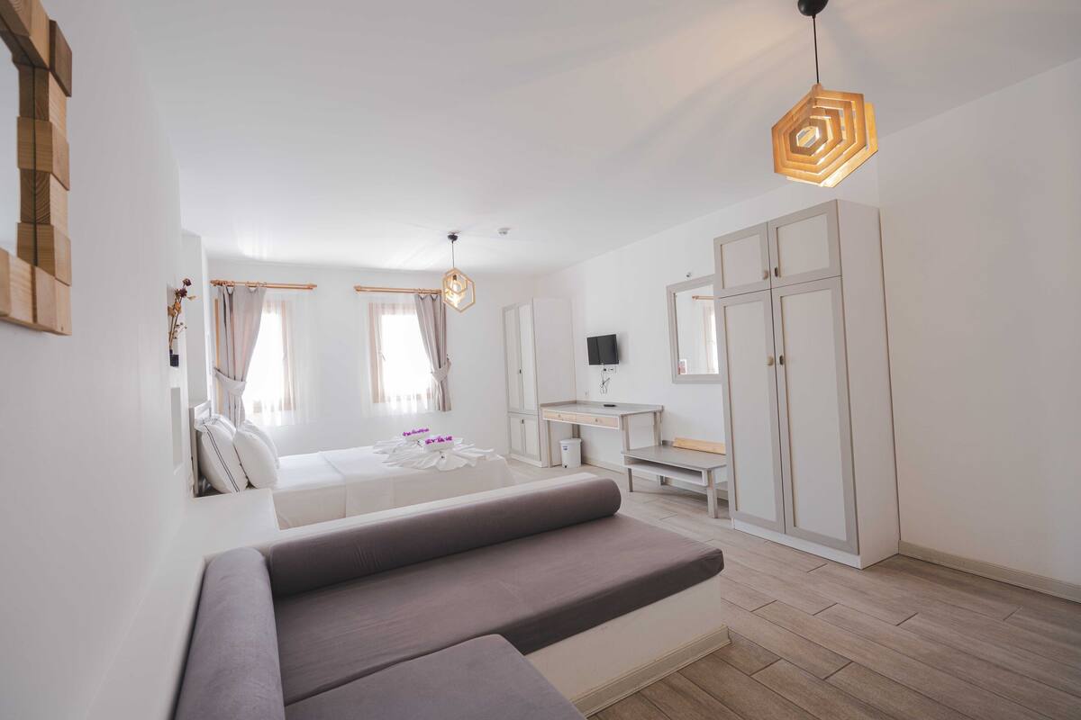 deluxe double room | free wifi