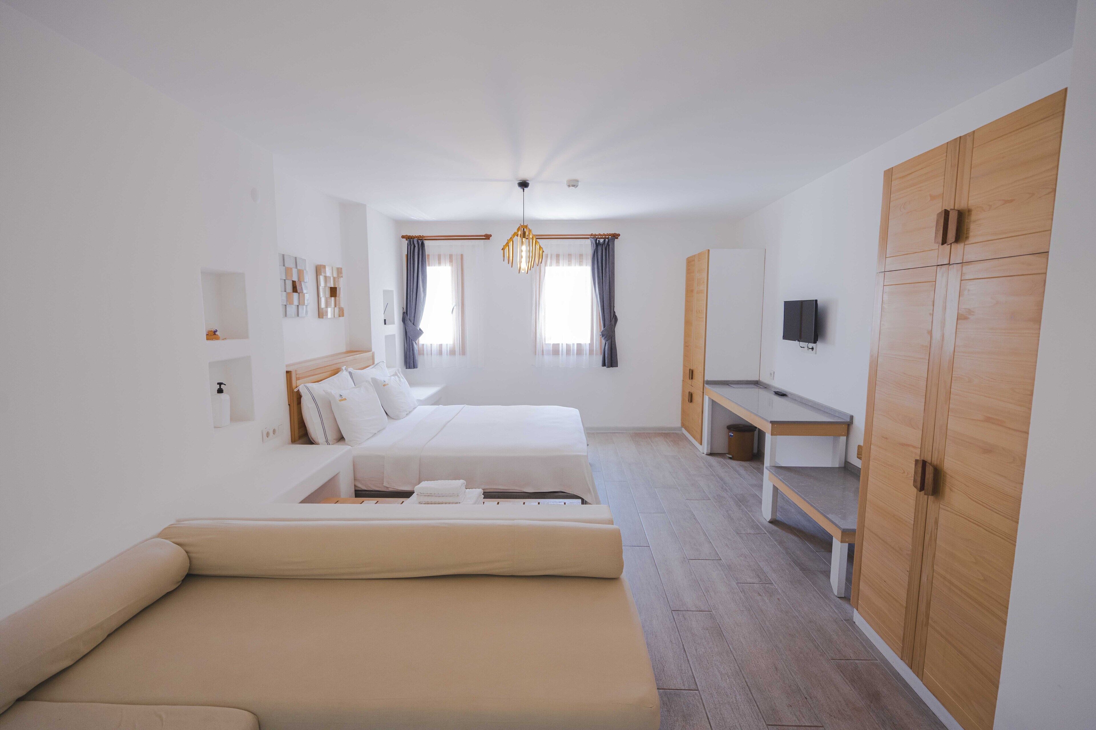 deluxe double room | free wifi