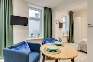 Premium Apartment | Living area | Flat-screen TV - KATO Apartamenty (Katowice)