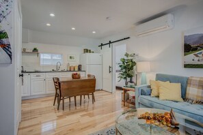 غرفة المعيشة