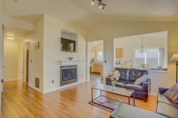 South Side COS & Ft. Carson Value Stay! Dogs OK!