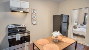 Apartemen (2 Bedrooms) | Dapur pribadi