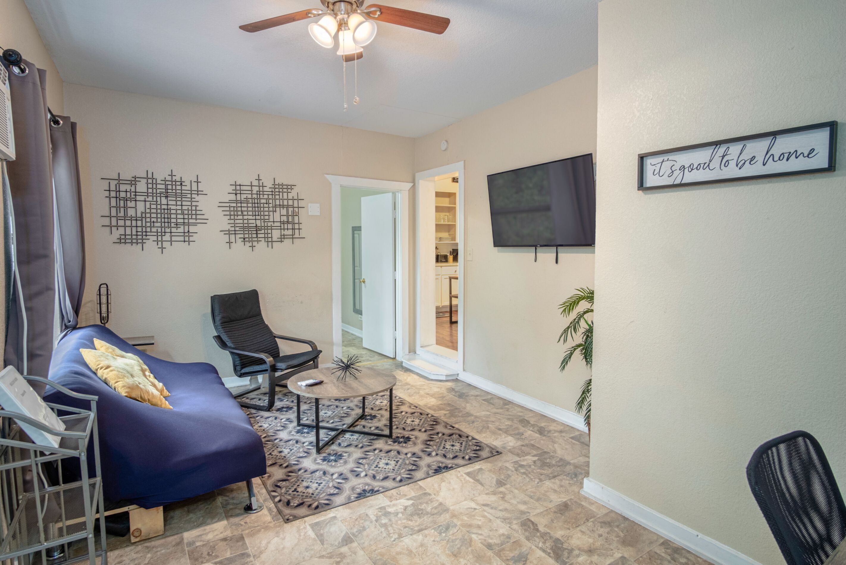 Apartment (2 Bedrooms) | Living area | 40-inch LCD TV with cable channels, TV