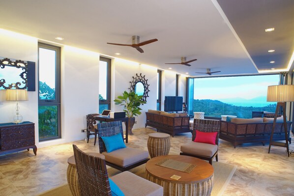 Villa, 4 camere da letto, non fumatori, cucina | Area soggiorno | TV a schermo piatto