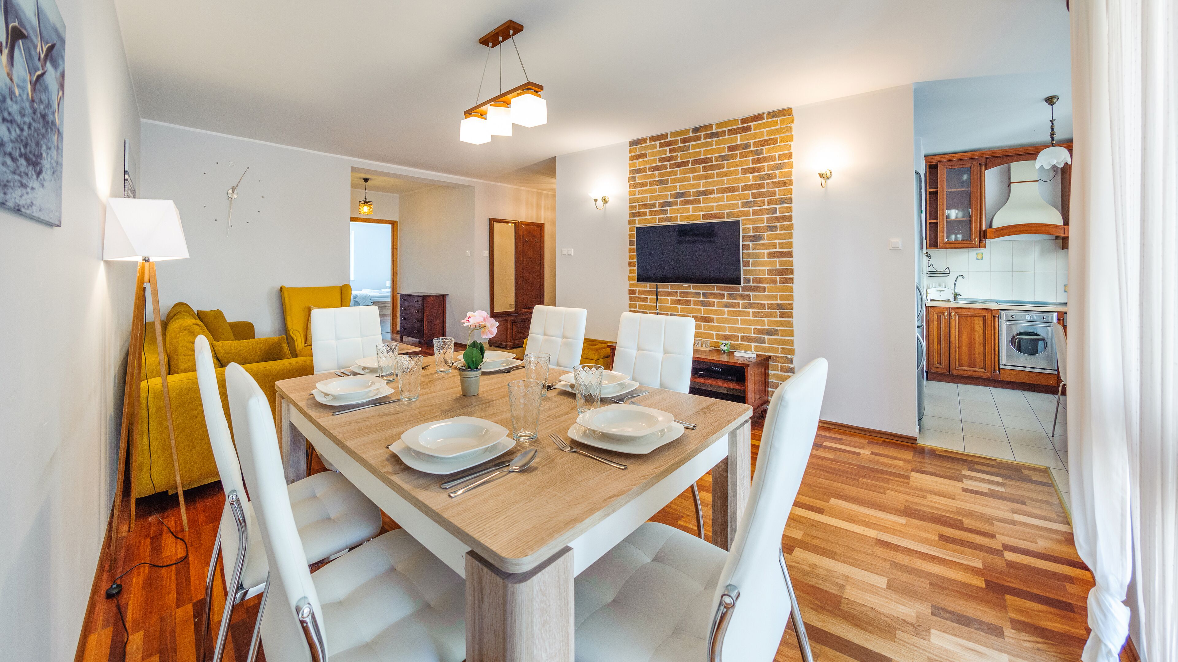 Apartment (17) | In-room dining