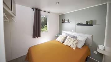 3 bedrooms, individually decorated, individually furnished