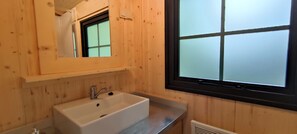 Premium Cottage (4/6 people) | Bathroom
