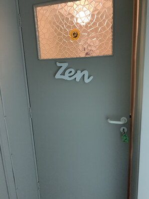 Single Room (Zen) | Bathroom | Towels - Carpe Diem (Charleroi)