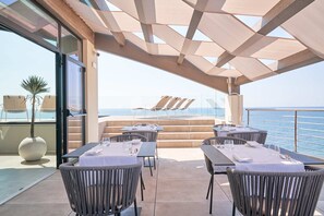 Petit déjeuner buffet compris tous les jours