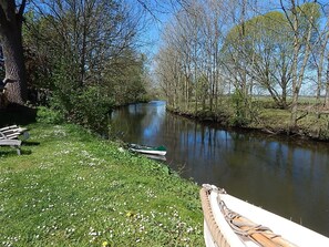 Unclassified image, 3 of 44, button