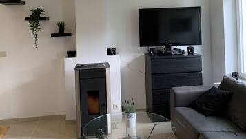 Rumah, 2 kamar tidur | Area keluarga | TV layar datar