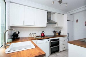 Fridge, microwave, oven, dishwasher - CH Sierra de Maria Ciudad Quesada (Ciudad Quesada)