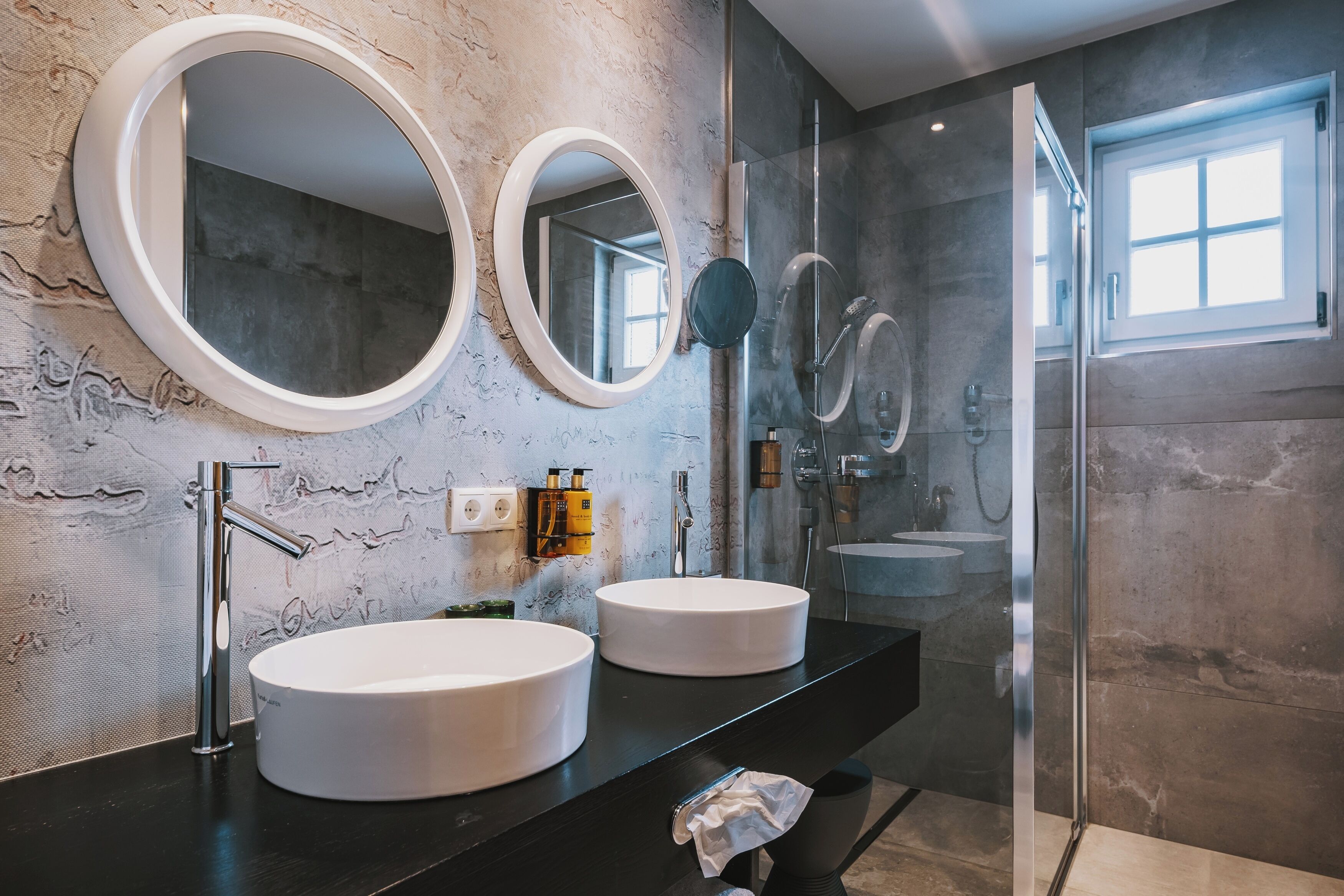 Familienzimmer | Badezimmer
