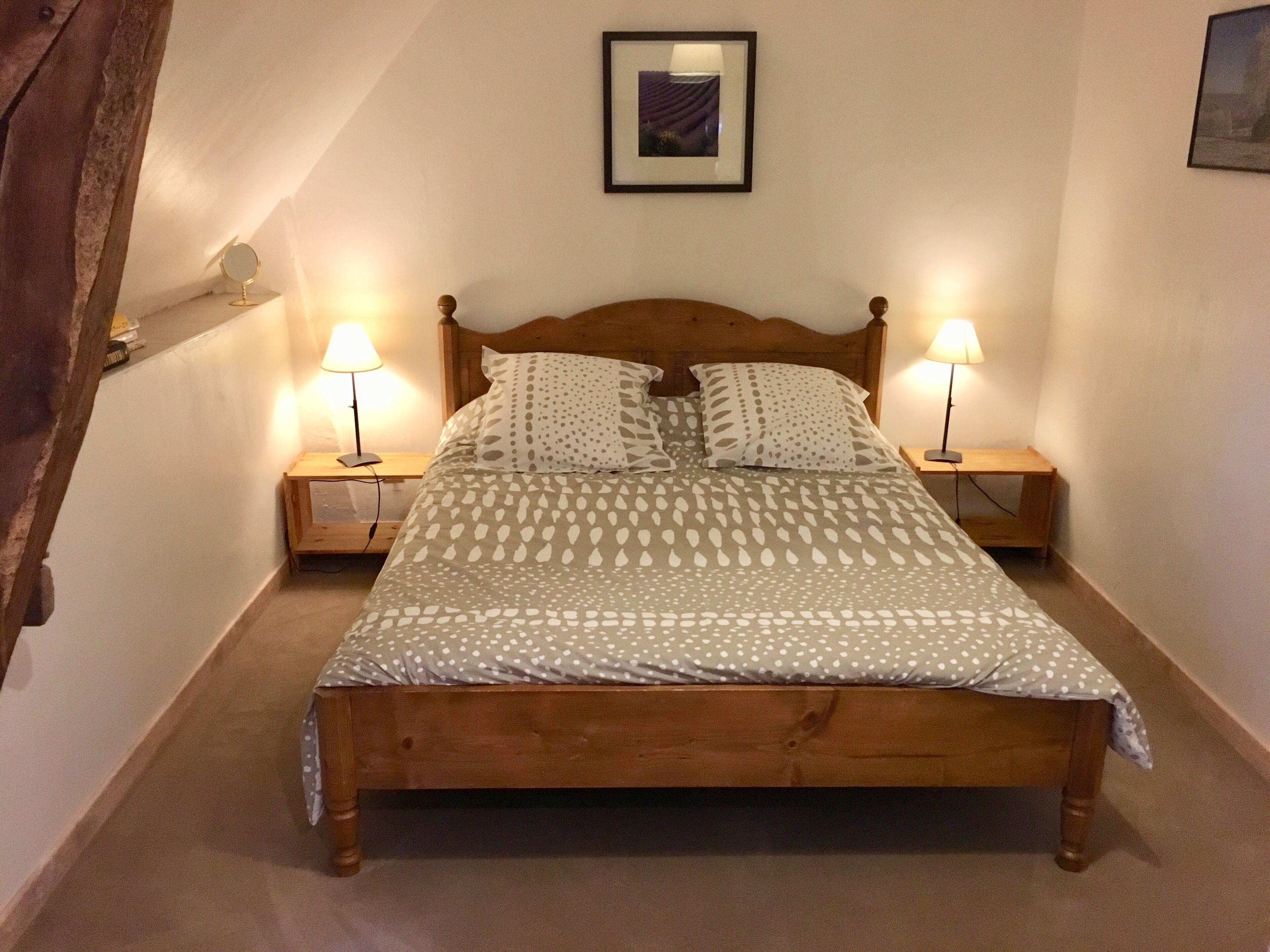 2 slaapkamers, een strijkplank/strijkijzer, gratis wifi, beddengoed