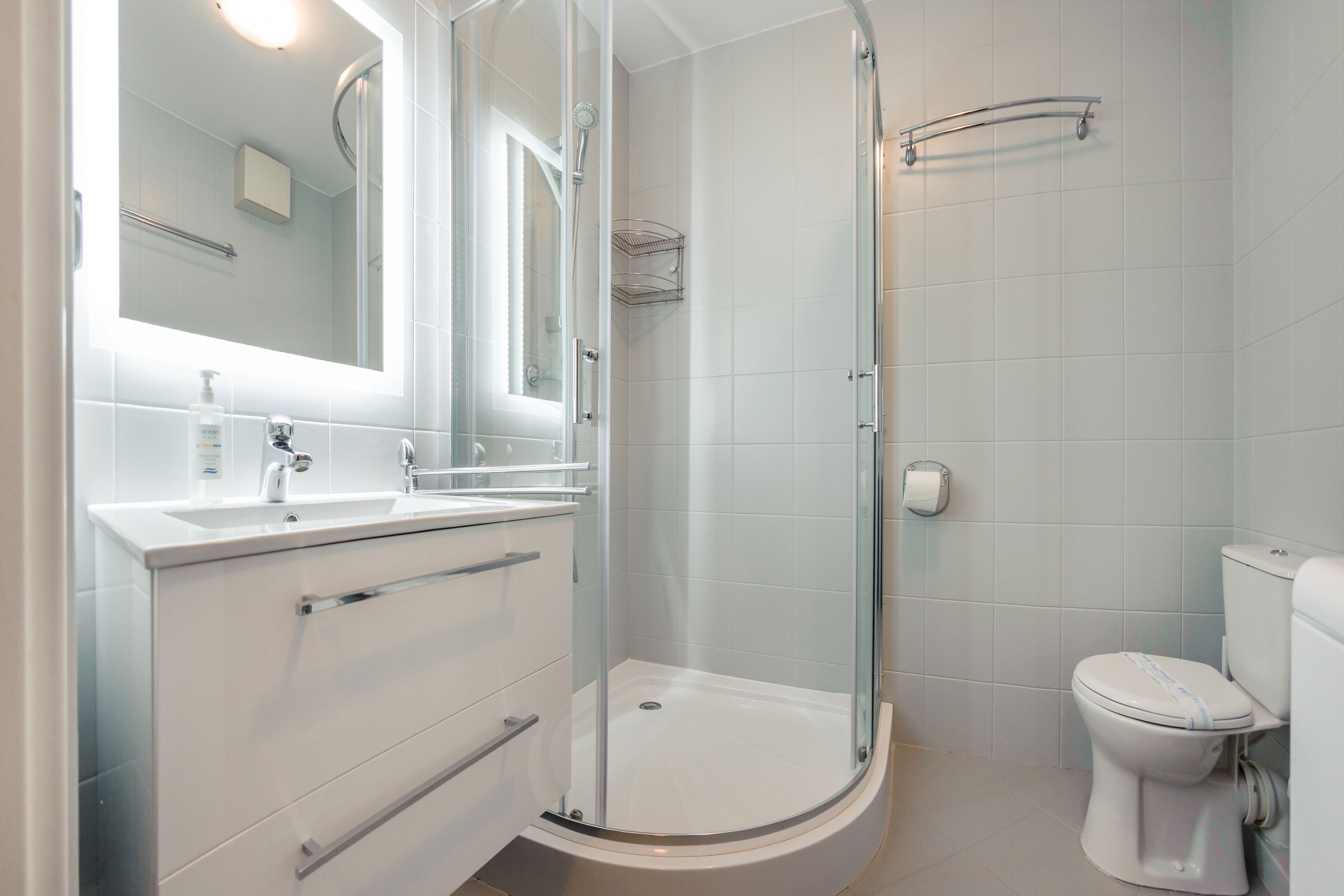 Apartment (38) | Badezimmer | Dusche, Haartrockner, Handtücher