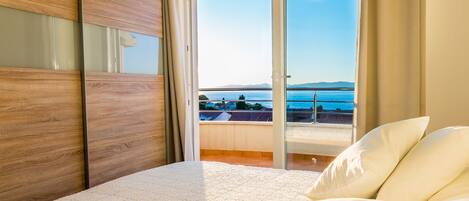 3 多间卧室、熨斗/熨衣板、WiFi、床单