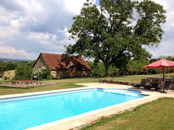 Piscine extérieure, piscine chauffée