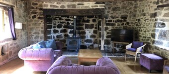 Stunning 3 bedroom farmhouse with private heated pool