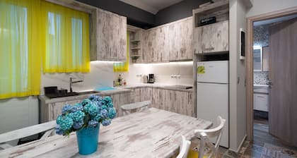 Modern & Stylish Apt at the Heart of Athens