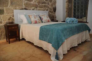 1 室のベッドルーム、旅行用ベビーベッド、WiFi (無料)、ベッドシーツ