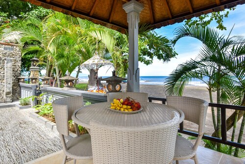 Spice House inn Down Stair