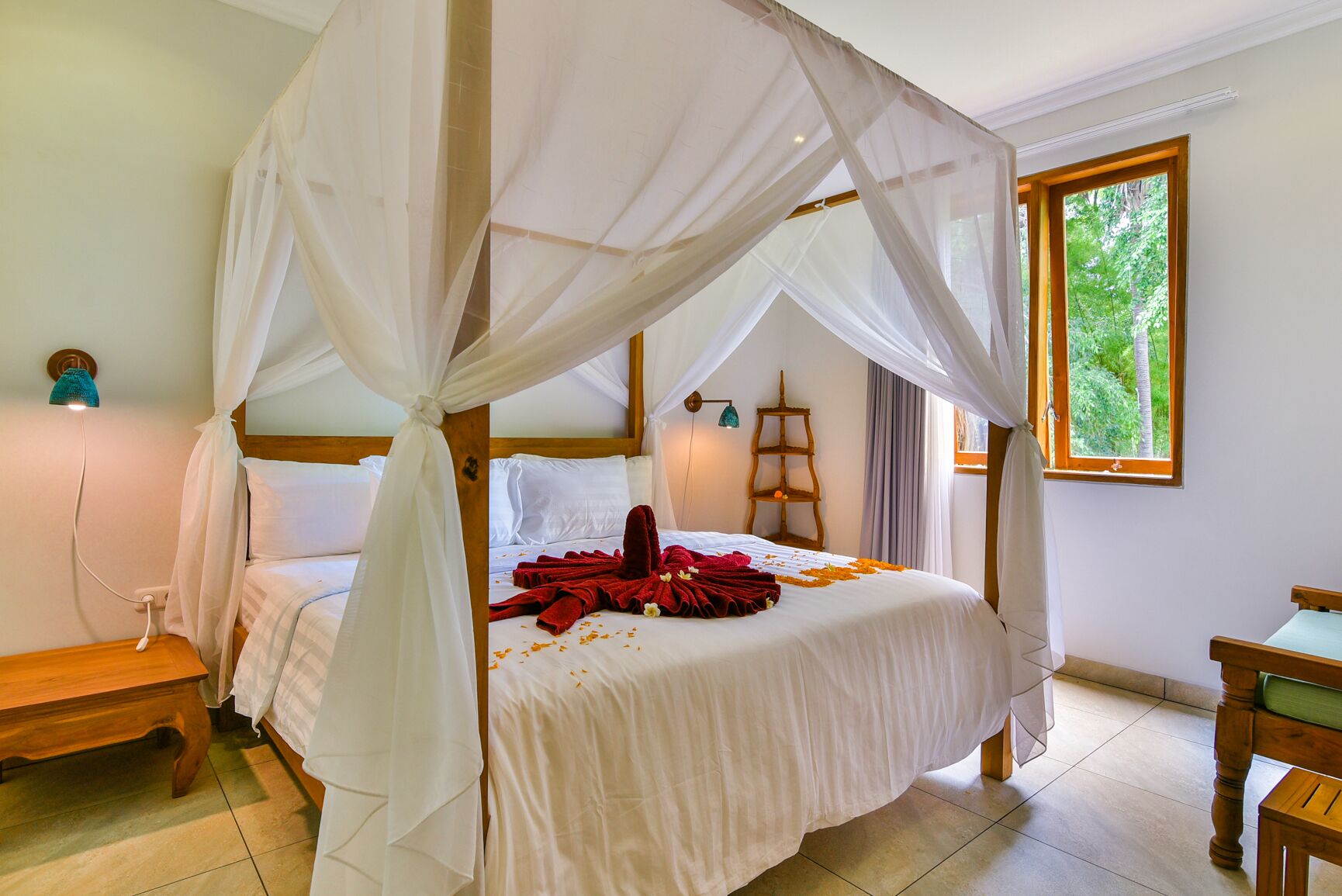 Panoramic Apartment, 3 Bedrooms, Balcony, Beach View | 3 bedrooms, free WiFi, bed sheets