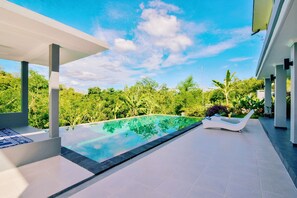 Eigener Pool