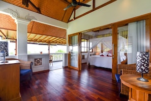 Luxury-Villa, 3 Schlafzimmer, eigener Pool, Meerblick | Terrasse/Patio