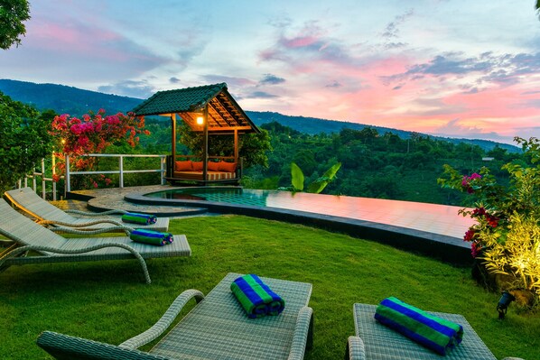 Luxury-Villa, 3 Schlafzimmer, eigener Pool, Meerblick | Eigener Pool