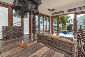 Dining - Villa Kapal (Sukasada)