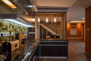 Vila Superior, 2 kamar tidur, kolam renang pribadi | Dapur kecil pribadi | Lemari es besar, microwave, kompor, dan mesin pembuat kopi/teh