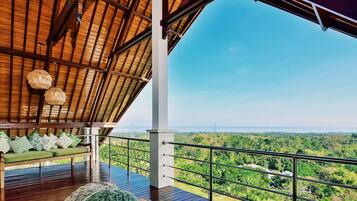 Luxury Villa, 3 Bedrooms, Private Pool, Sea View | Balkoni