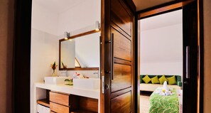 Bathroom - Villa Sentosa (Sukasada)