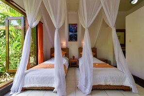 Villa familiale, 4 chambres, piscine privée, vue sur la plage | 4 chambres, accès au Wi-Fi (inclus)