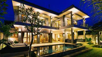 Front of property – evening/night
