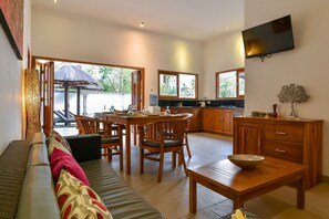 Family Villa, 3 Bedrooms, Private Pool | Living area | Smart TV - Villa Punyan (Sukasada)