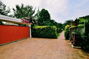 Majoituspaikan sisäänkäynti